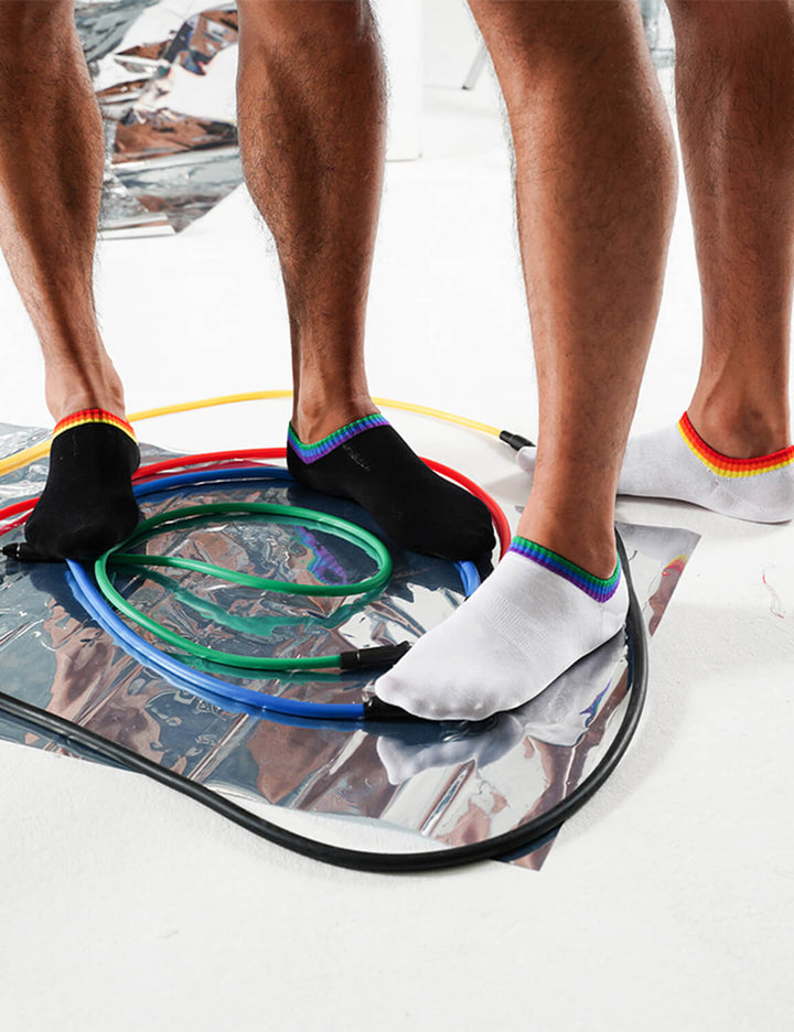 Rainbow Strips No-Show Thin Socks SINGLE-PACK